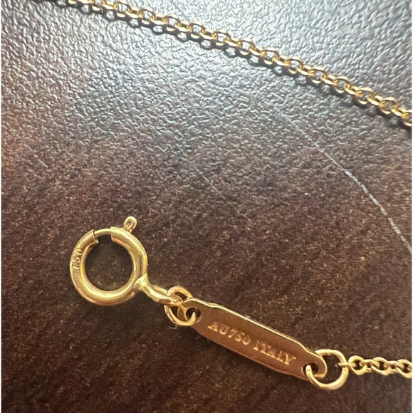 Tiffany Mini 18k T-smile pendant with diamonds on a 18k gold chain - Picture 4 of 10